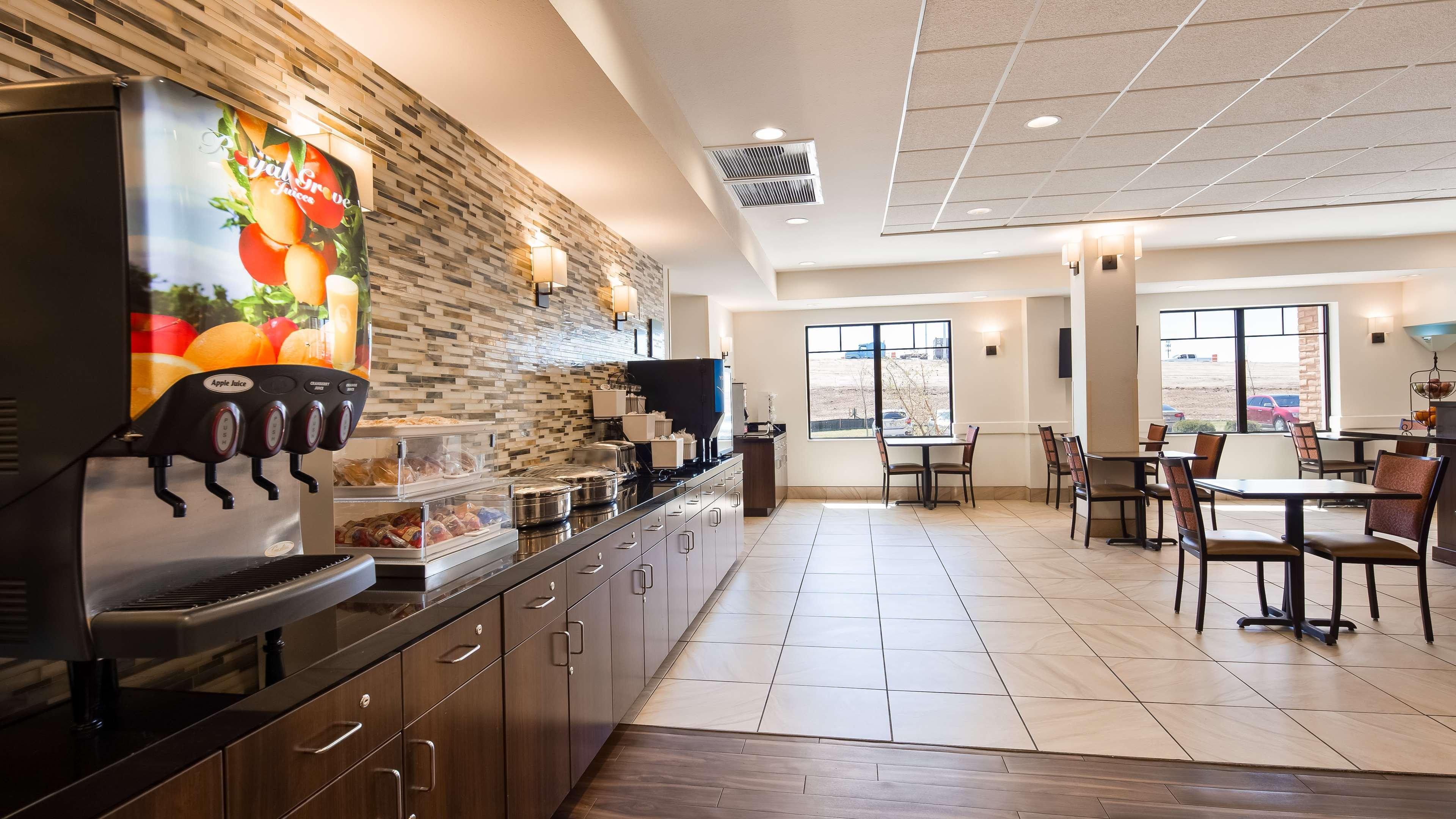 Best Western Plus Hudson Hotel & Suites Exterior photo