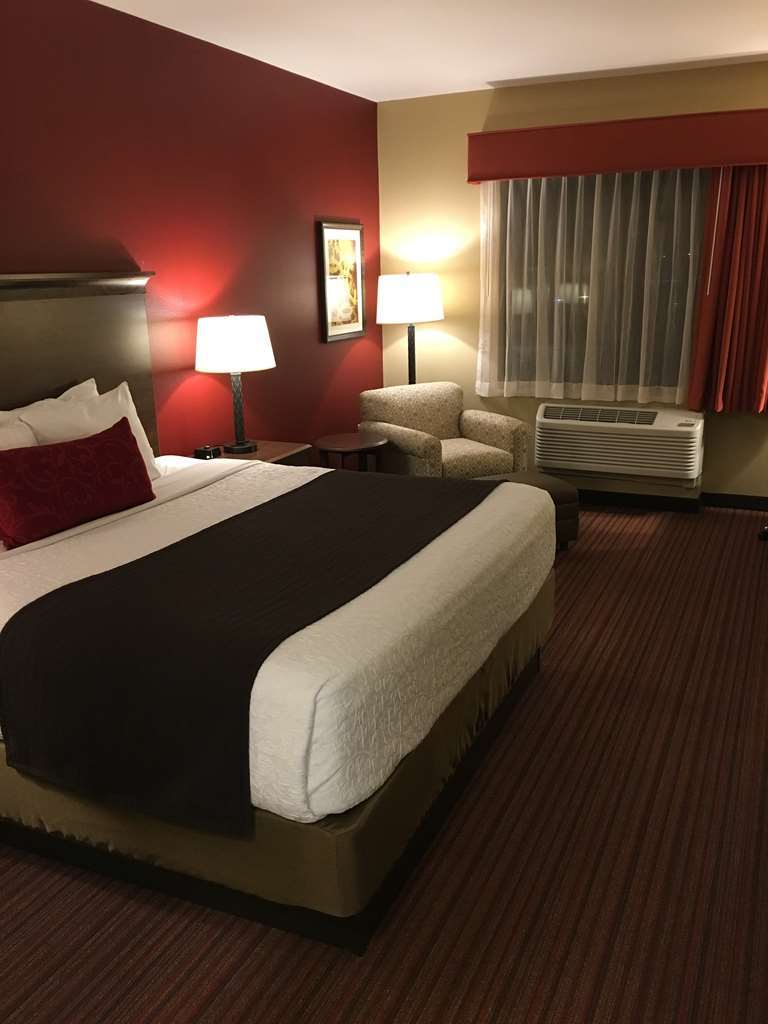 Best Western Plus Hudson Hotel & Suites Room photo